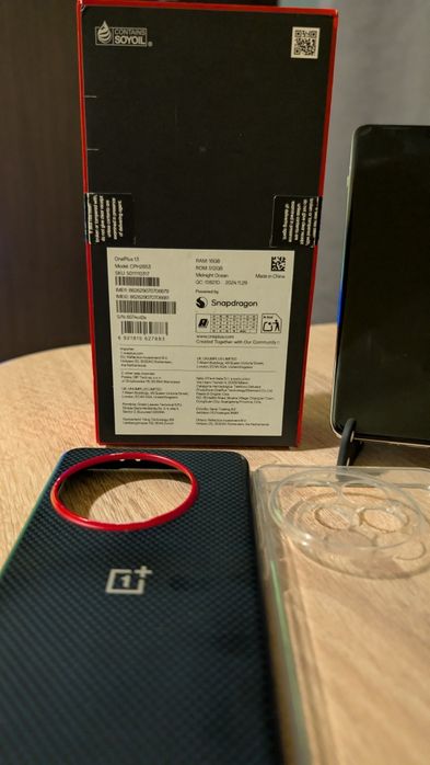 OnePlus 13 + Căști OnePlus buds 3 cu factură-garantie EMAG
