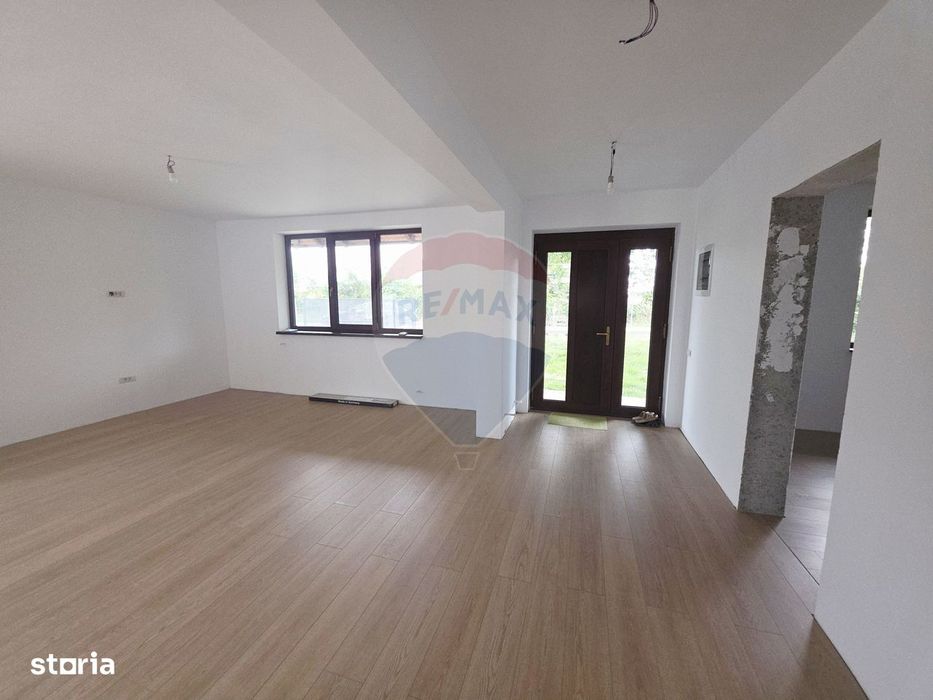 Casă cu livadă și teren generos – Girov