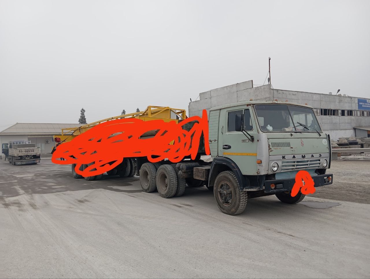 Kamaz tyagach sotiladi