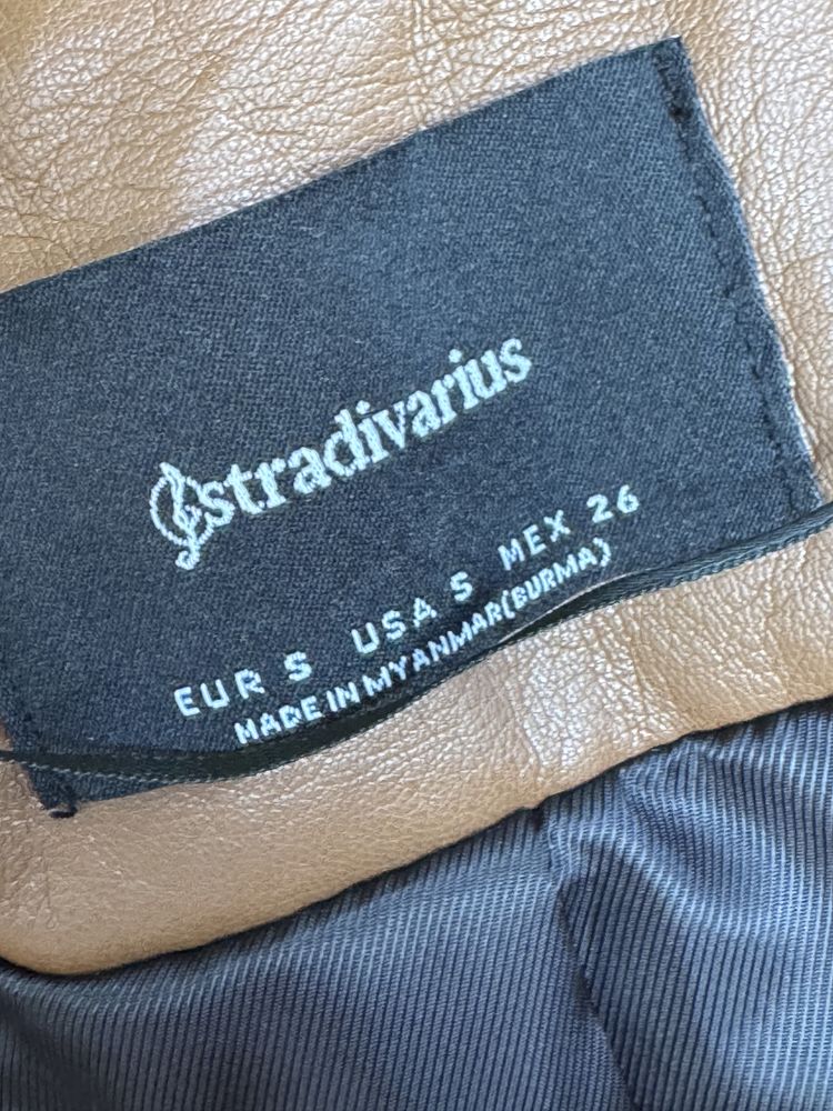 Кожено сако Stradivarius