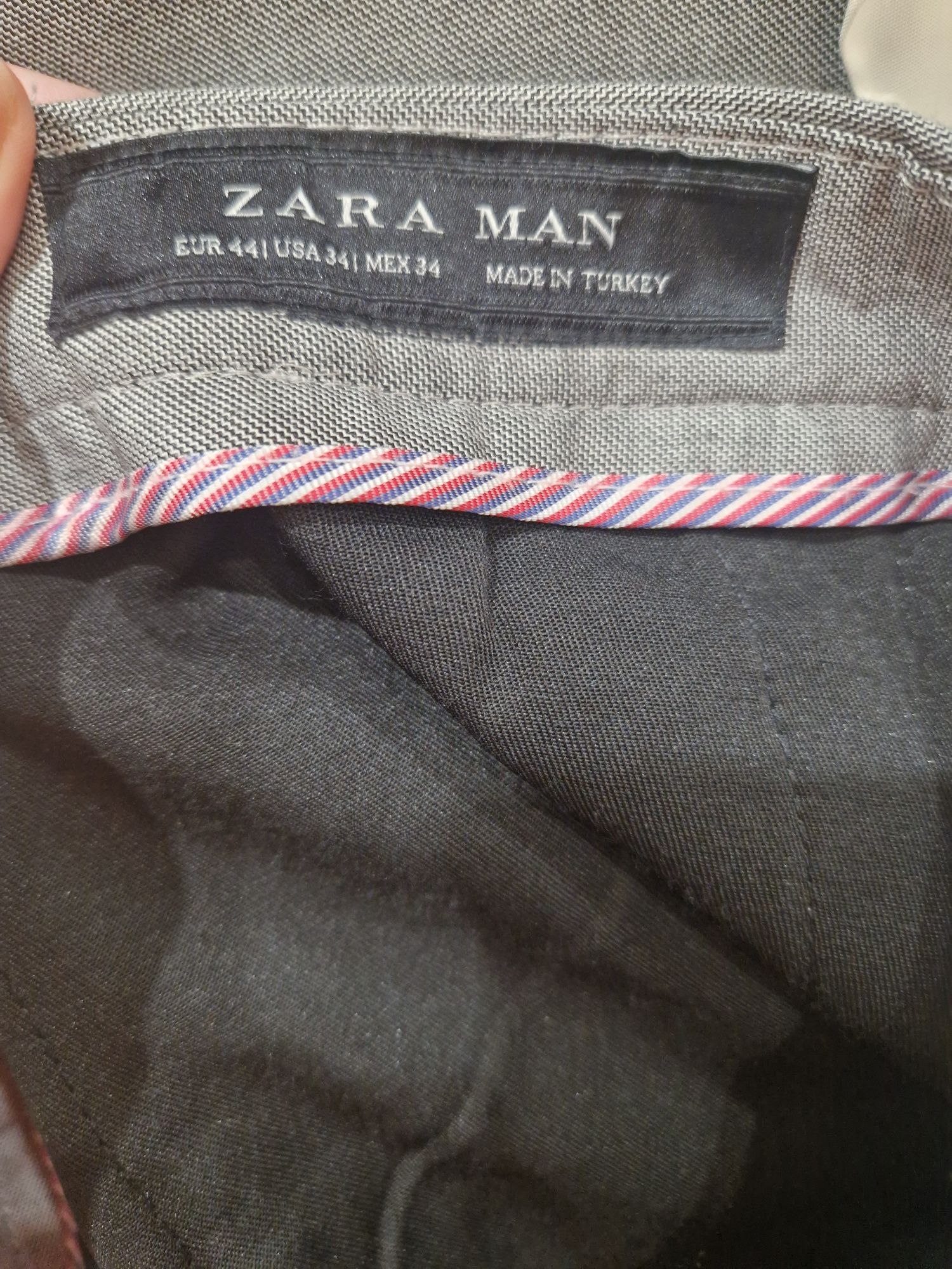 Бяла мъжка риза р-р 42/44  и сив панталон Zara р-р44