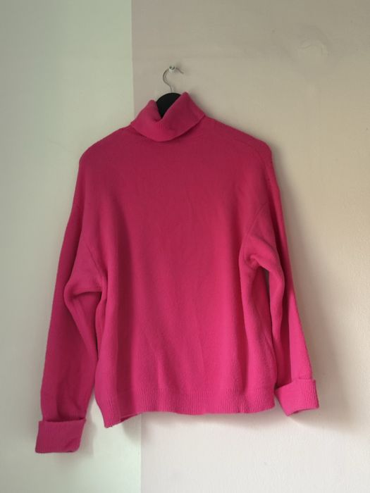 Пуловер Bershka - размер М