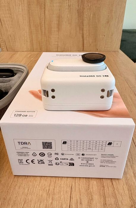 Продавам Action камера Insta360 GO 3S (4K, 128GB)