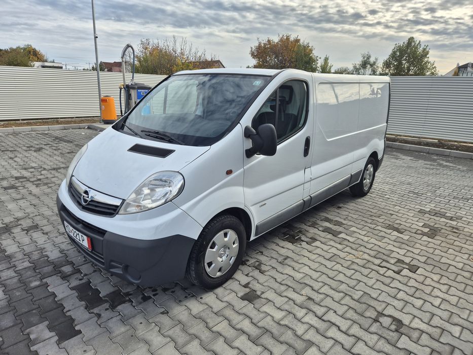Vand Opel Vivaro Euro 5 pas lung 2014