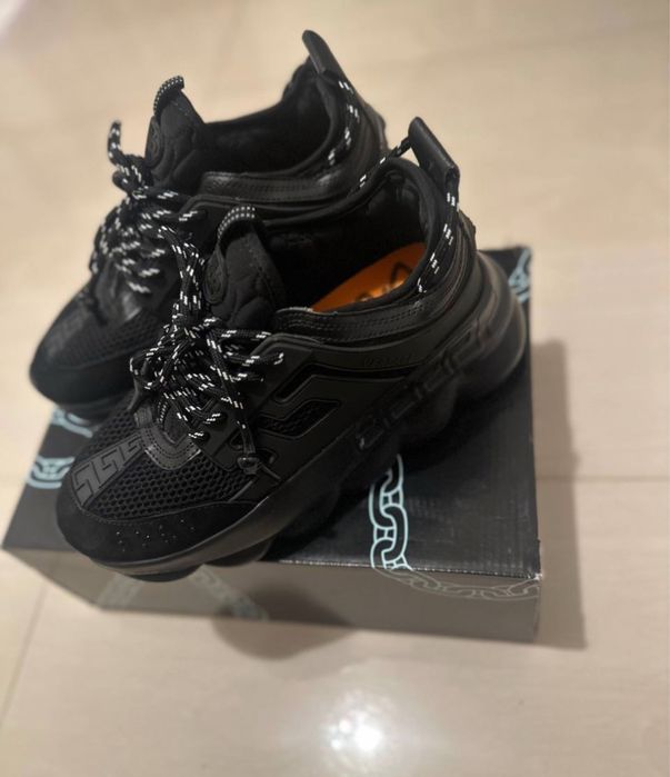 Versace Chain Reaction