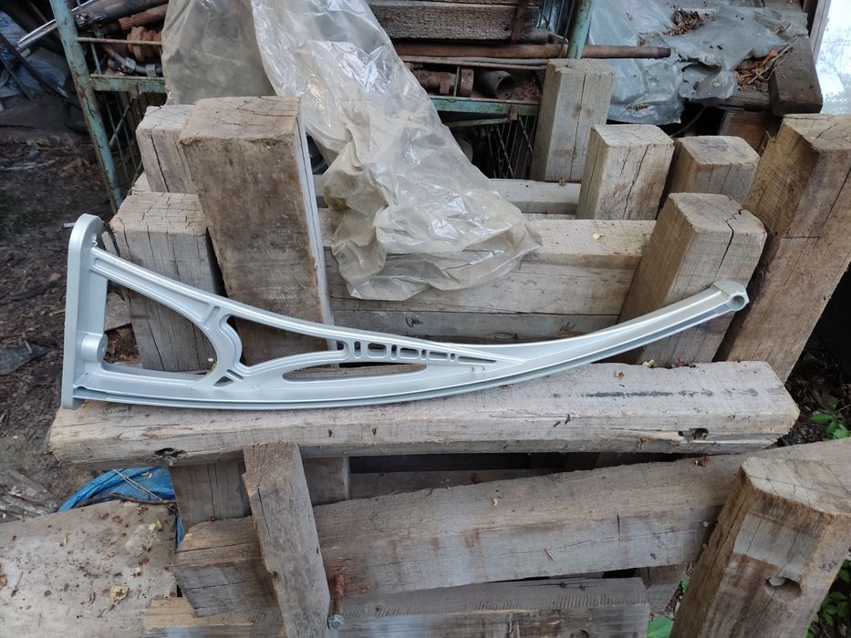 Продам Кранштейны длина 70см высота 20 см