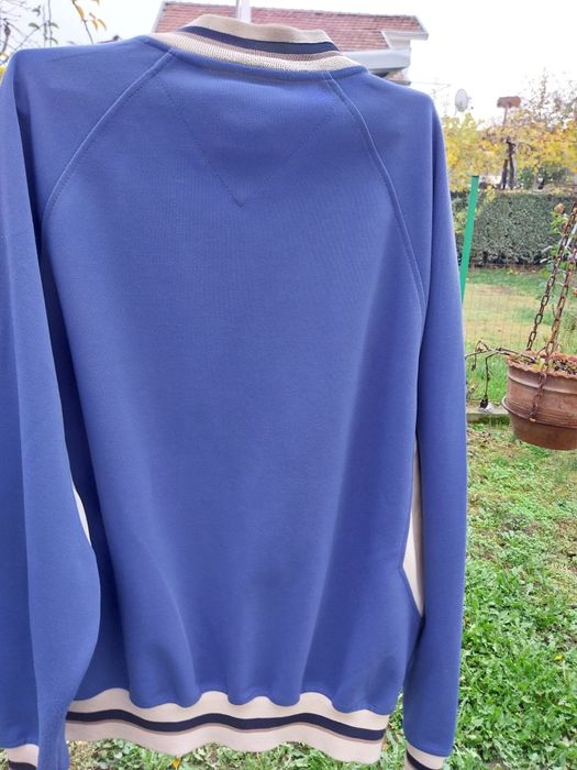 Дрехи за спорт и свободно време