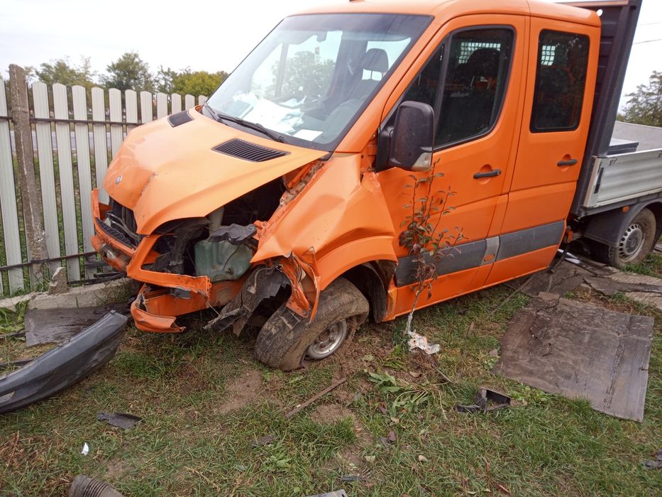 Vând Mercedes sprinter avariat an 2012