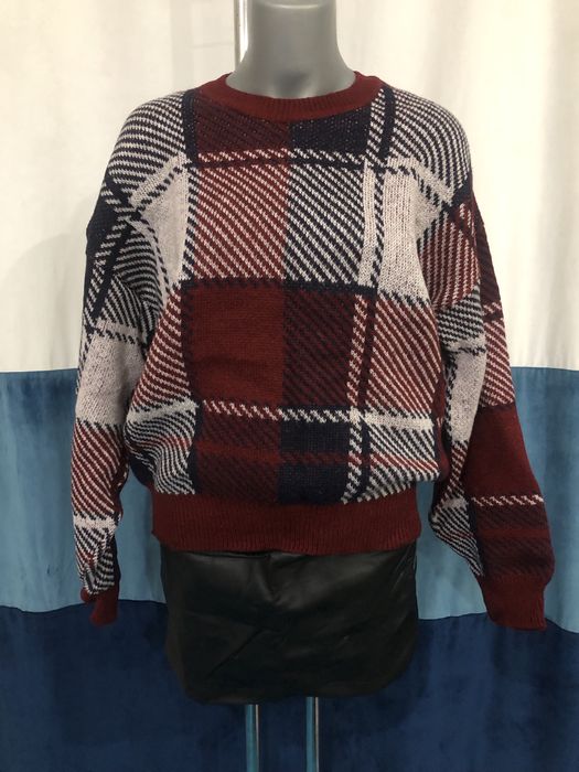 Продам свитер теплый