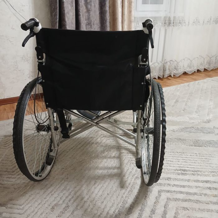 Инвалидная коляска
