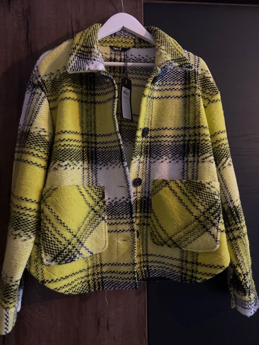 Ново яке тип риза в размер М