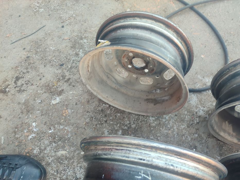 Продам диски разболтовка 4*100