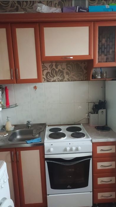 кухонный гарнитур продам