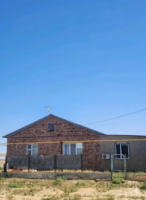 Жана Каратонда уй сатылады