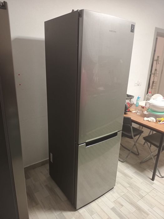 Frigider combina Samsung