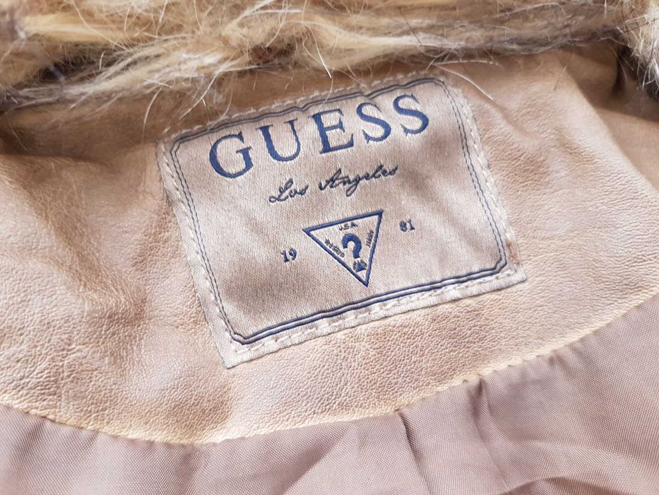 Кожено яке GUESS размер М със сваляща се яка