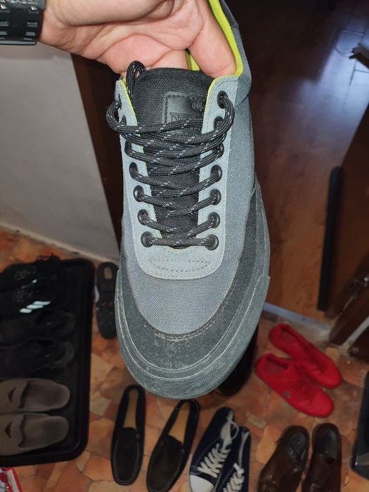 Vand adidasi , pantofi.