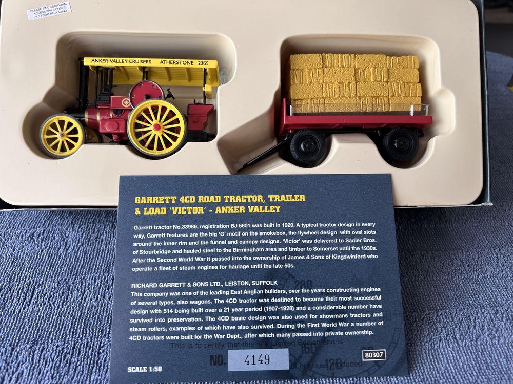 Corgi 80307 Garrett Tractor & Trailer