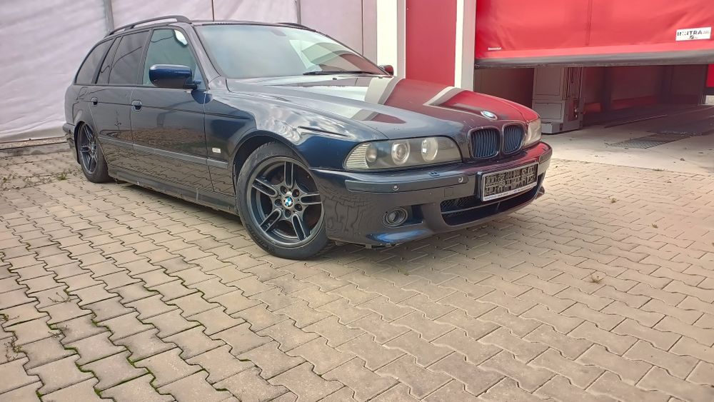 Dezmembrez bmw 528i E39