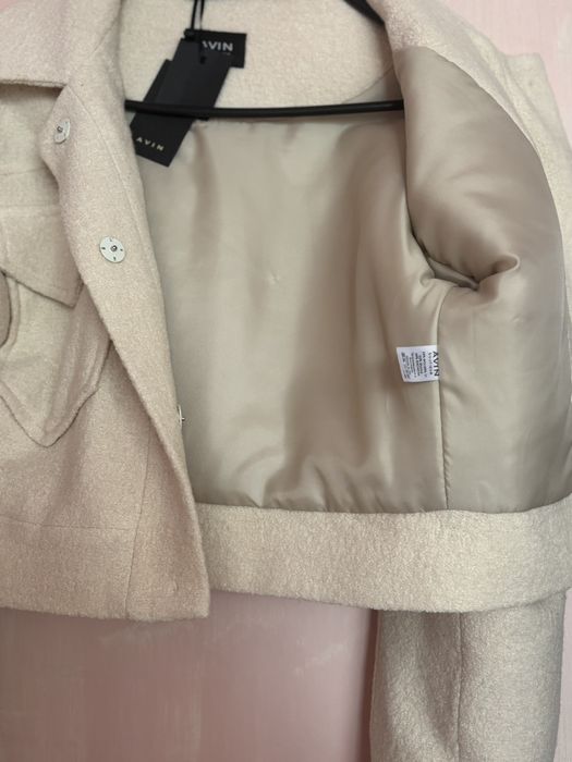 AVIN лимитирано късо палто