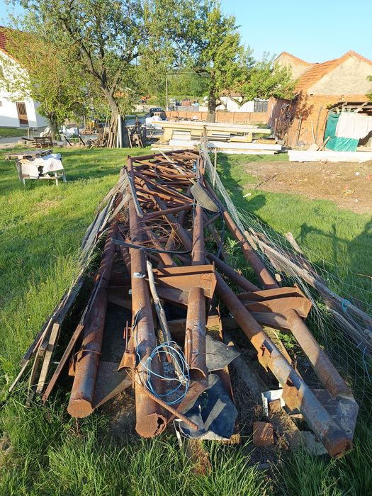 Vând 5 ferme metalice