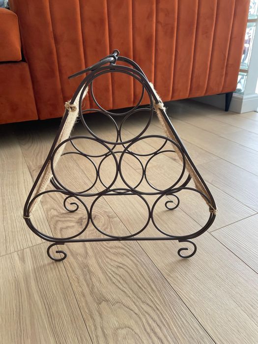 Suport metalic de 6 sticle de vin