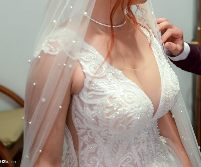 Rochie de mireasa tip printesa