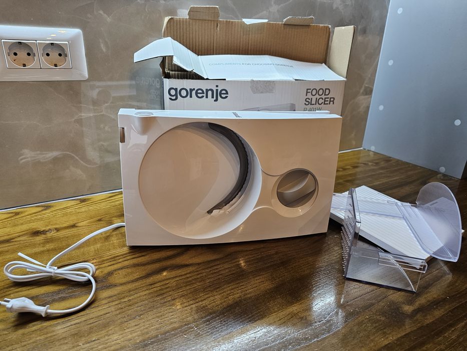 Cuțit electric Gorenje / Nou