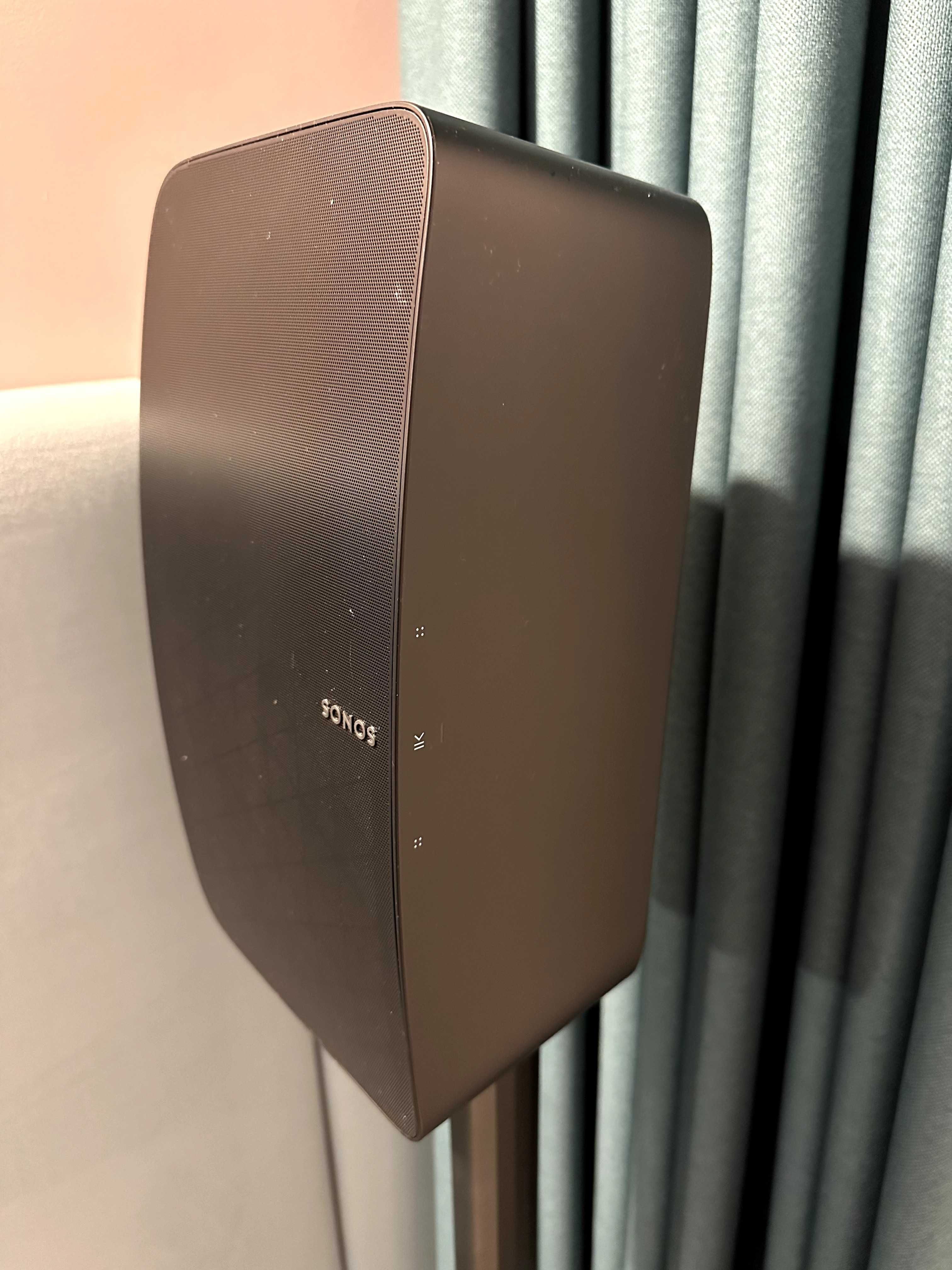 Продавам тонколонa Sonos Five