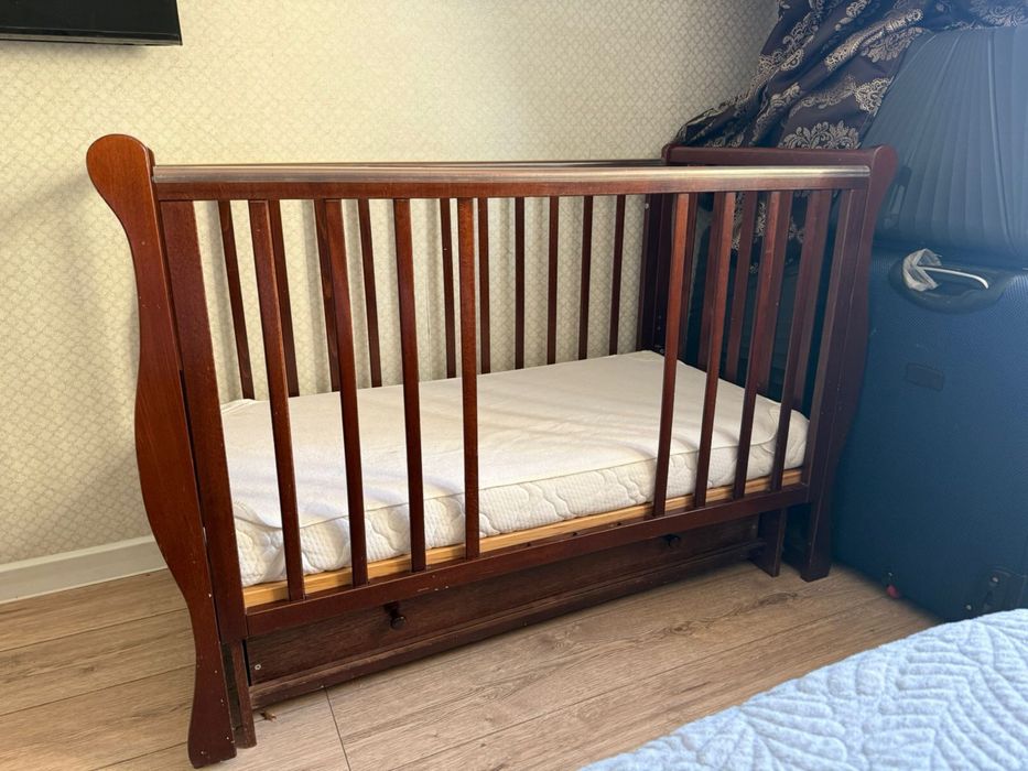 Отдам даром детская кровать