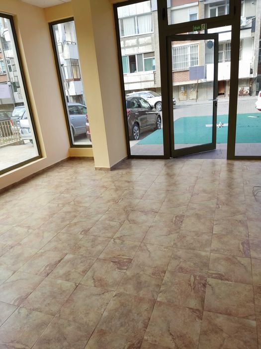 Дава се под наем Магазин в Стара Загора, Център - 42 кв.м за 229.5 € - Снимка #3