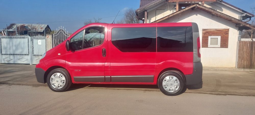 Renault Trafic 8+1 Locuri -2010-Motor 2.0 D.115 Cp. AC. Germania