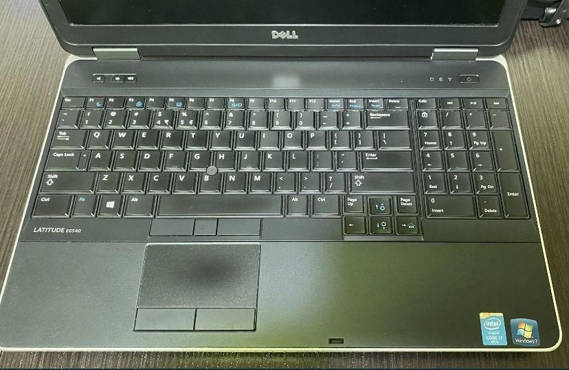 Vand laptop DELL Latitude E6540 si E5550