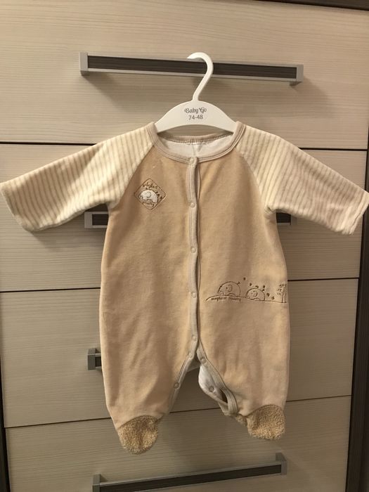 Продам Mothercare велюровый комбинезон (слип, ромпер)