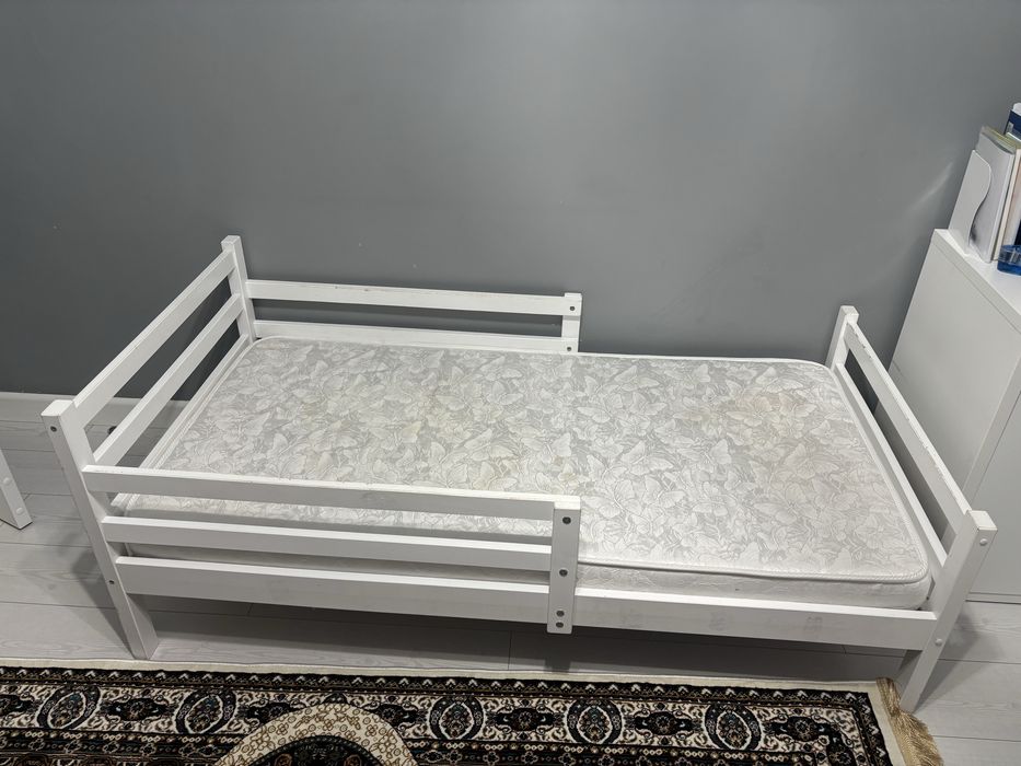 Продам десткую кровать