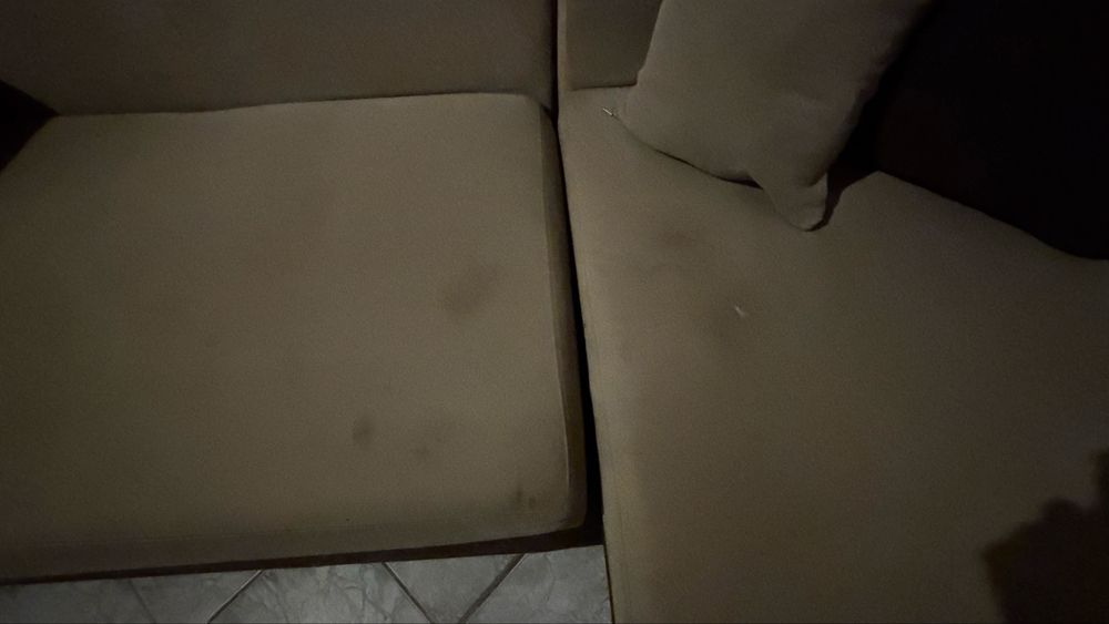 Ъглов холов диван