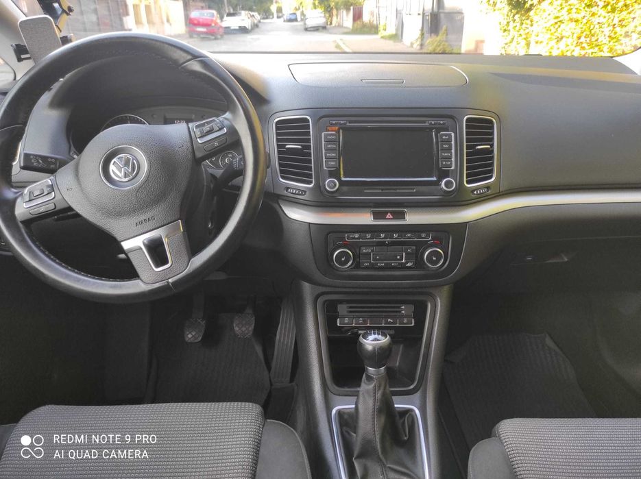 -	Volkswagen Sharan 2.0 TDI Highline
