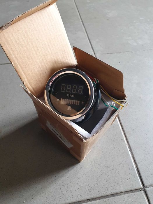 Turometru electronic si proiectoare pentru motociclete vintage