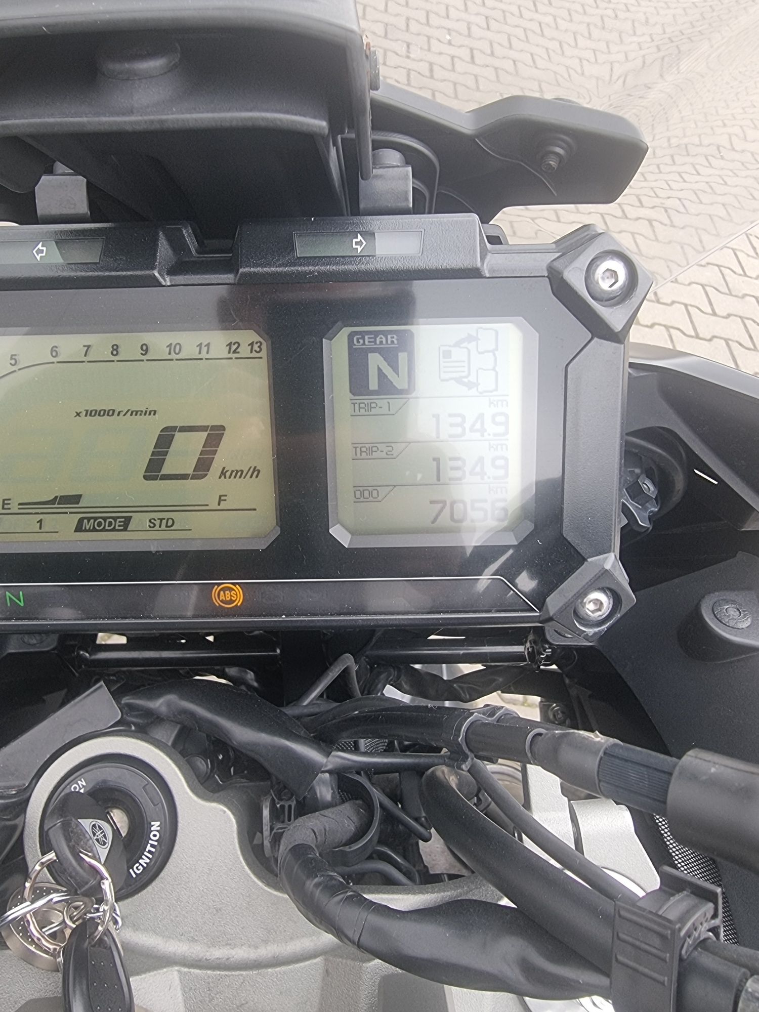 Motocicleta Yamah Tracer 900 MT 09 7000 km reali