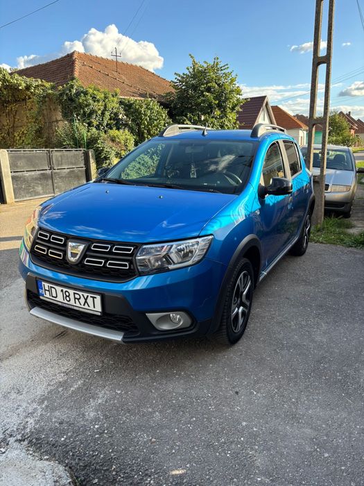 Dacia sandero stepway 2020 blue line