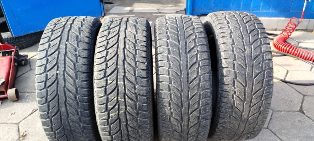 Автомобилни Гуми