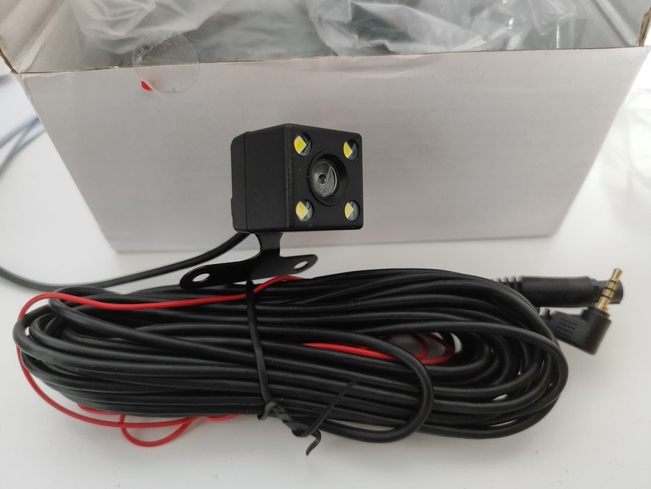 Vind camera auto + cameră spate