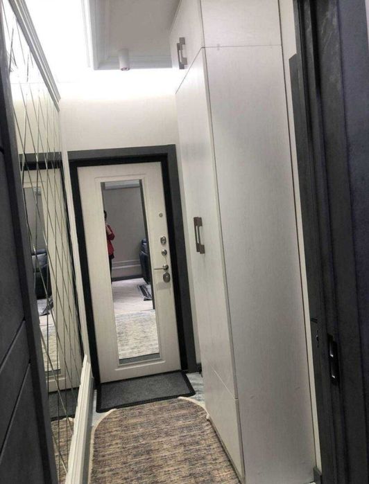 СРОЧНО на мирабаде  2/3/4 60 м² Хайтек