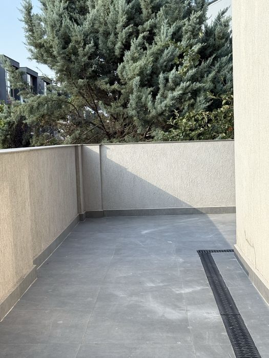 Apart. 2 cam mobilat-utilat+loc parcare subteran+terasa