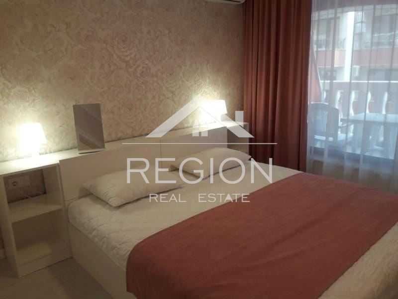 Дава се под наем Двустаен апартамент в Варна, Център - 65 кв.м за 900 € - Снимка #2