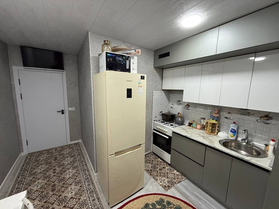 Сотилади-3хоналий кв ЯнгиХаёт  Р-н Спутник16а