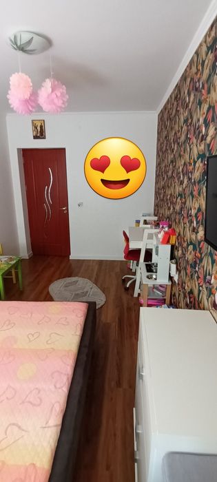 Apartament 4 camere,Drăgășani