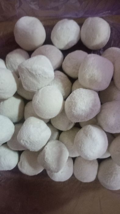 Ешкінің құрт, май, сүті, айраны бар