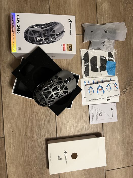 Продам игровую мышь Attack Shark R2