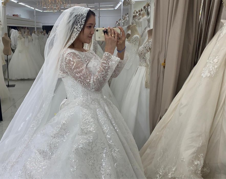 Свадебное платье